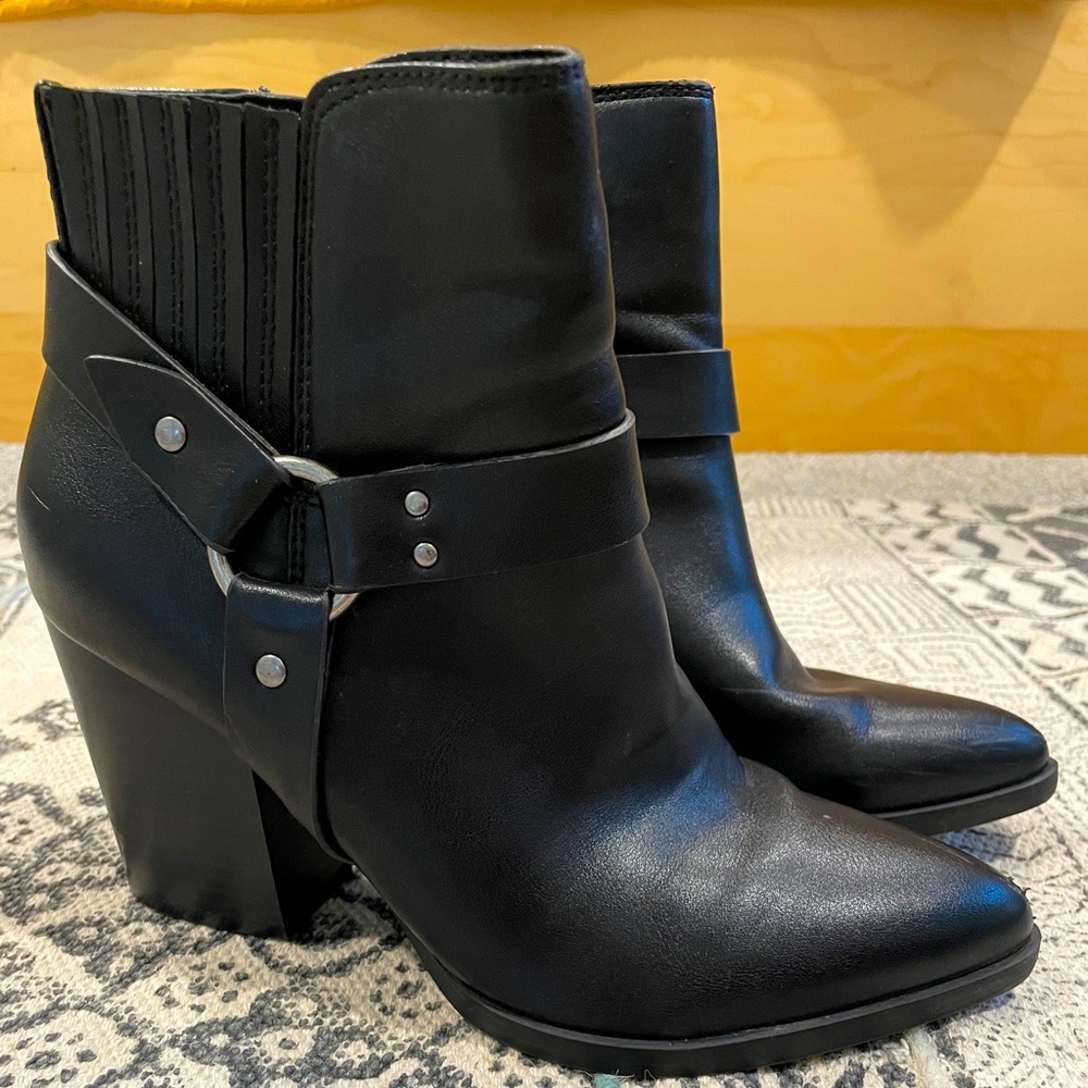 Indigo Rd. Western Harness Motor Booties
